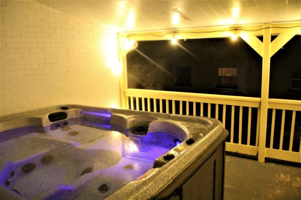 L'Auberge Sainte-Anne - Ski, Spa Et Basilique Villa Eksteriør billede